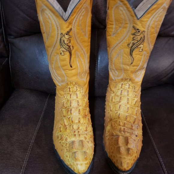 Portillo Salvaje Other - Portillo Salvaje Men's Orange Leatherette Alligator Western Boots Size 9